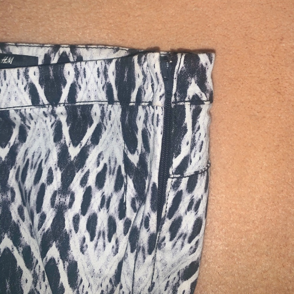 H&M Black and White Pants - Picture 6 of 6